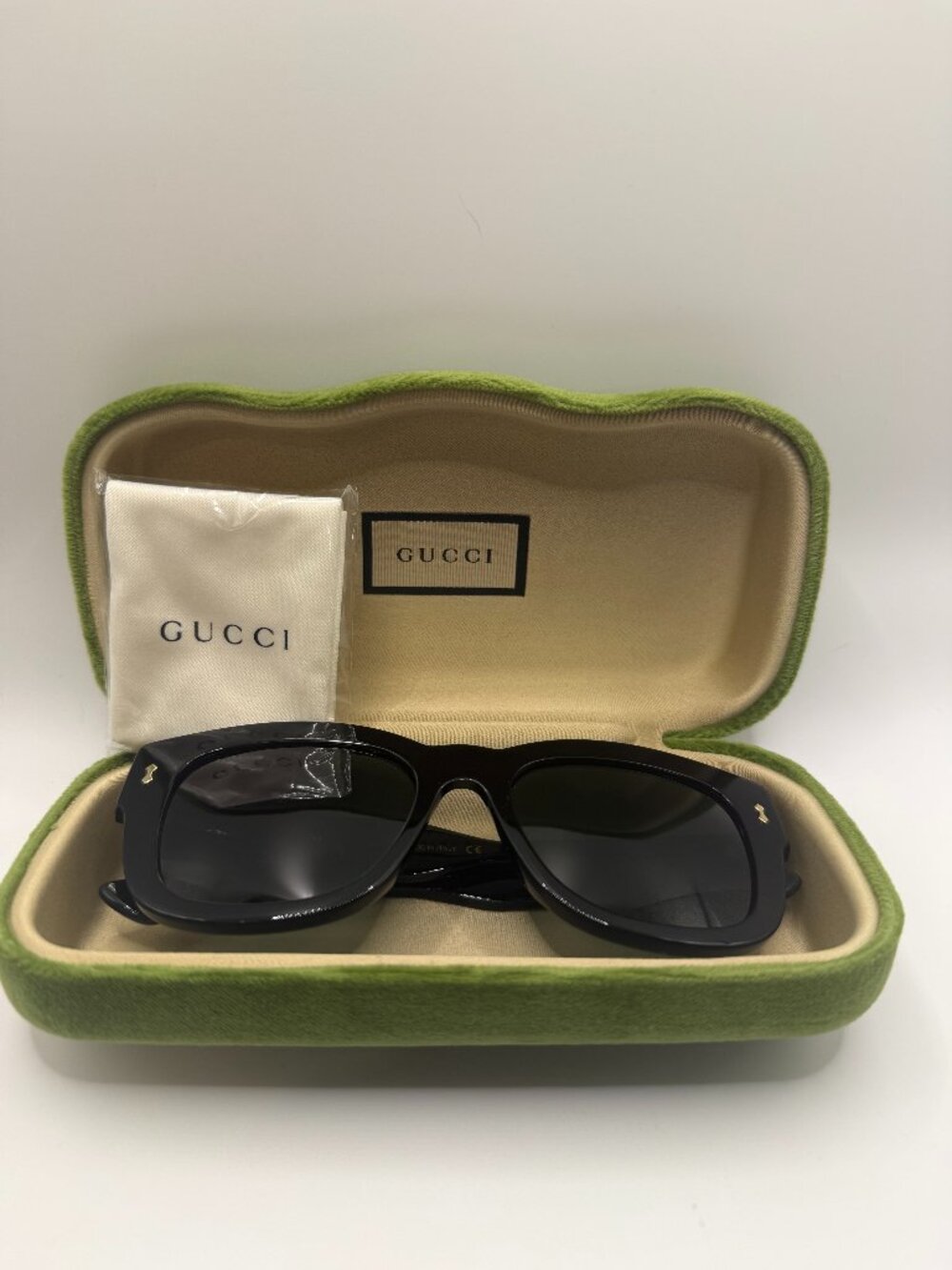 Gucci Sunglasses GG1110